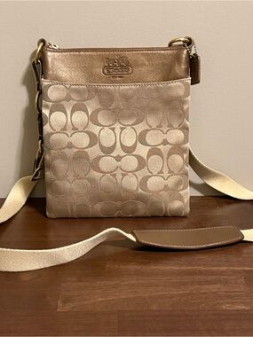 Coach Signature Jacquard Swingpack Crossbody Bag